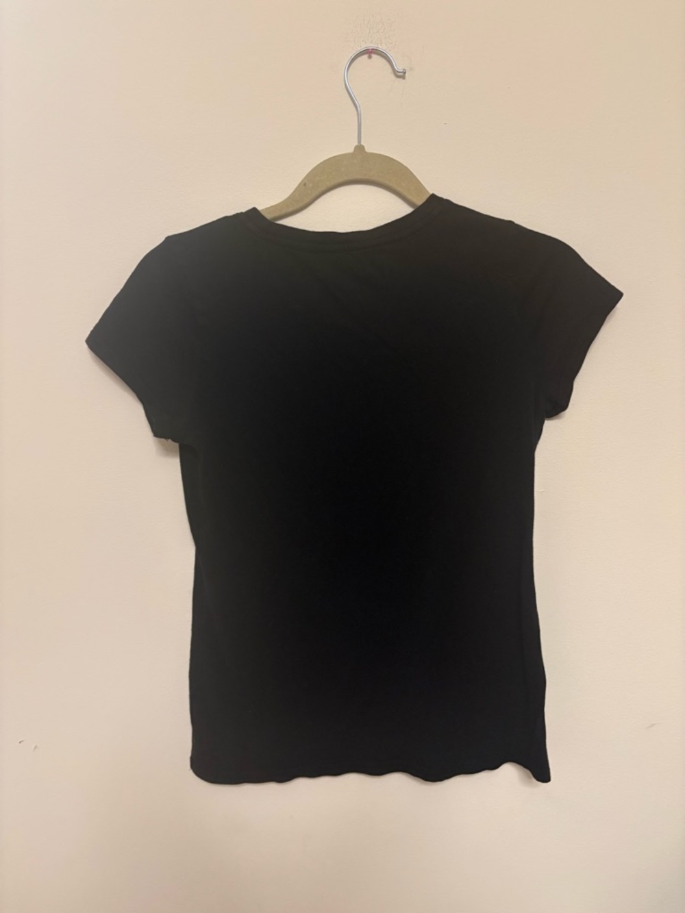 Juicy Couture Black Rhinestone Crest Graphic Tee Y2K McBling Baby Tee medium - Picture 4 of 4